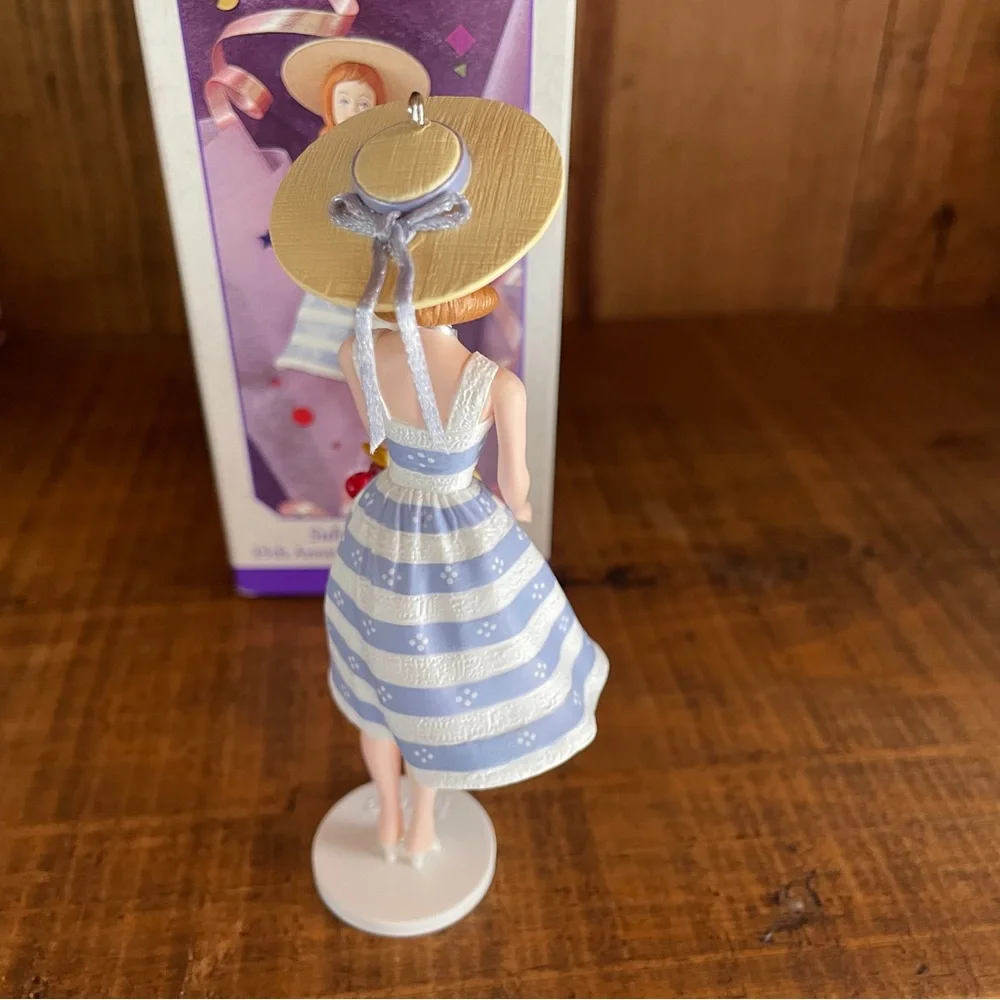 Hallmark Keepsake Suburban Shopper Midge Barbie 35th Anniversary Ornament 1998